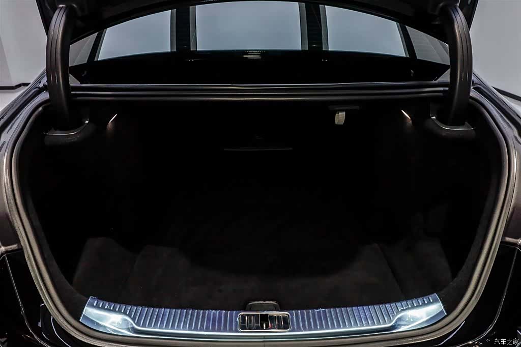 Mercedes-Benz S-Class, 2022 6