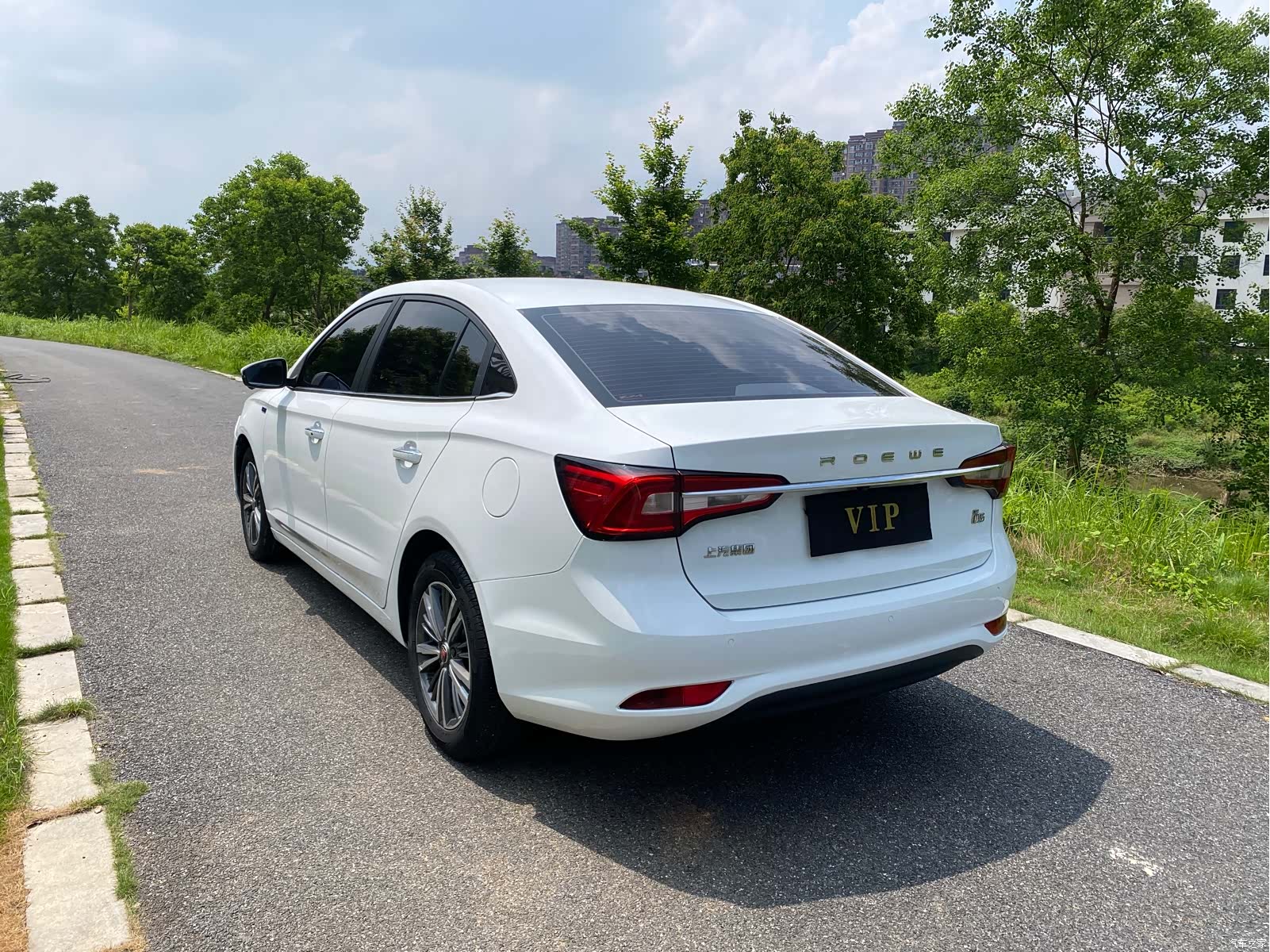 Roewe i5, 2019 7