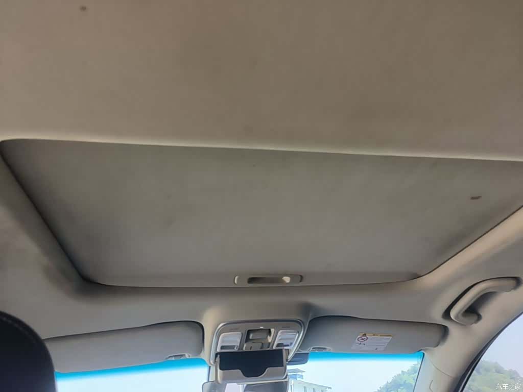 Geely Emgrand, 2019 18