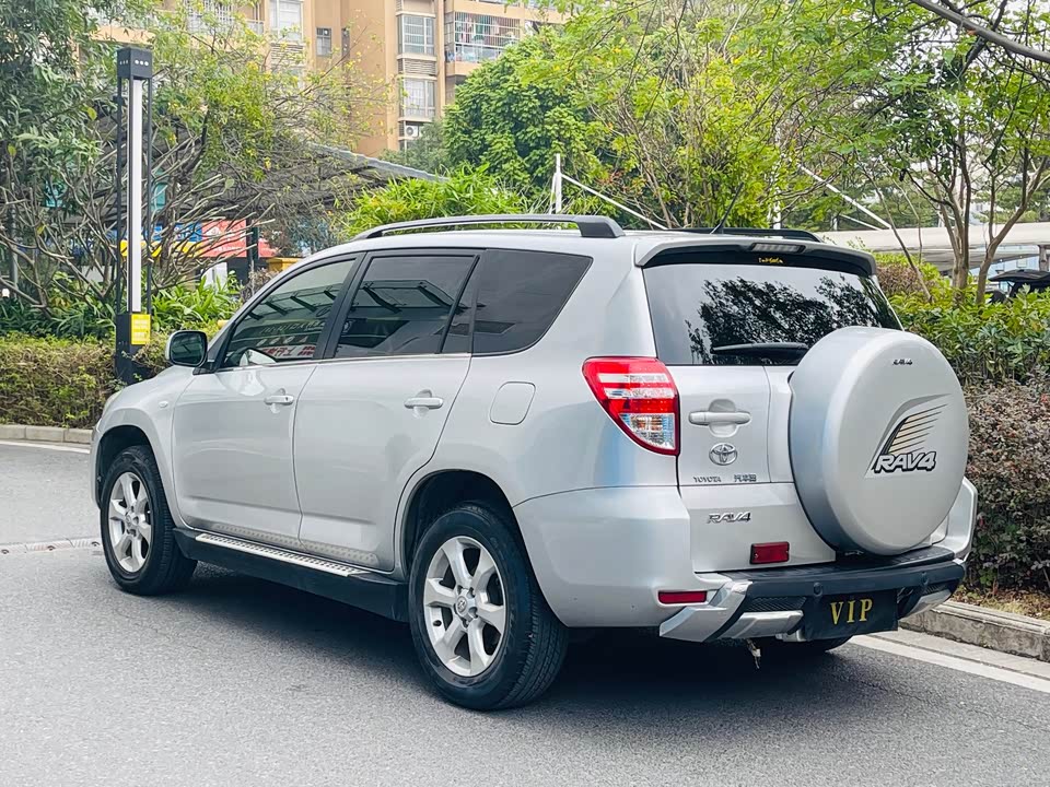 Toyota RAV4 Rongfang