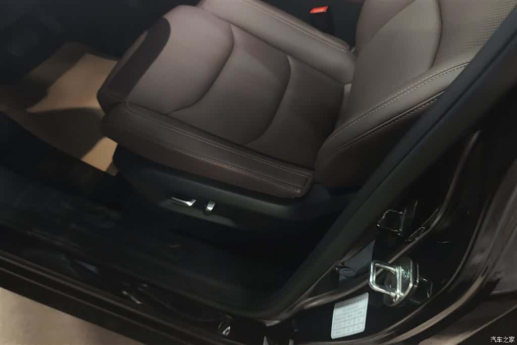 Wuling 730, 2025 9