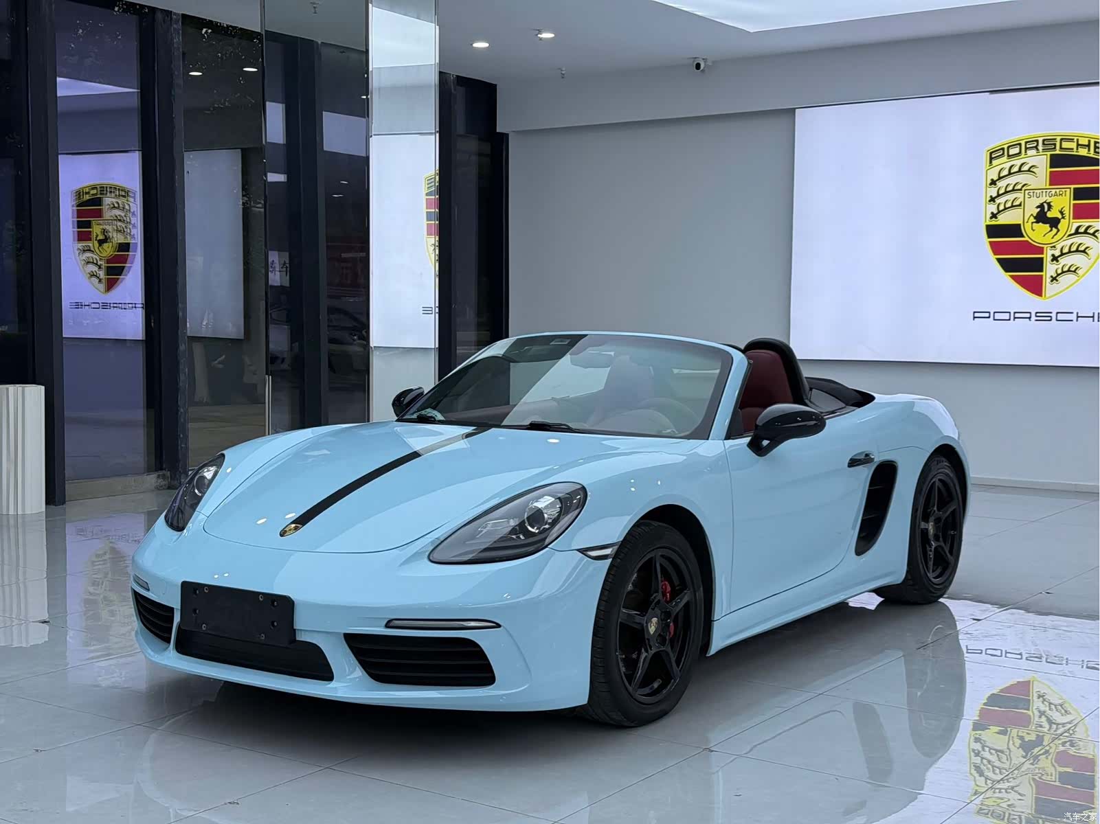 Porsche Boxster, 2017 1