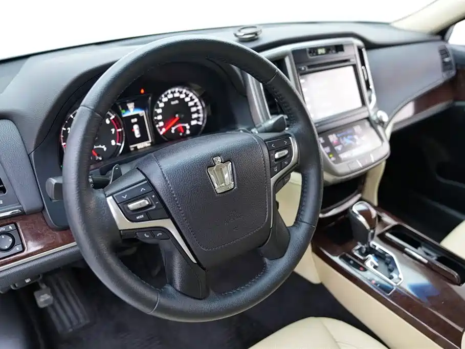 Toyota crown Toyota crown