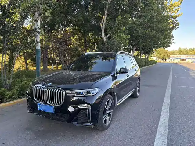 BMW X7 2021 — купить из Китая под заказ