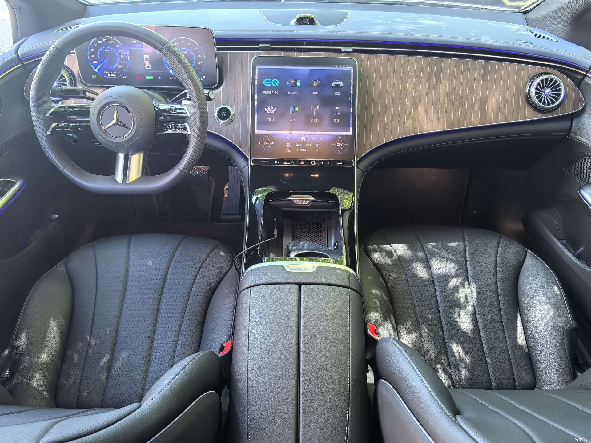 Mercedes-Benz EQE, 2025 19