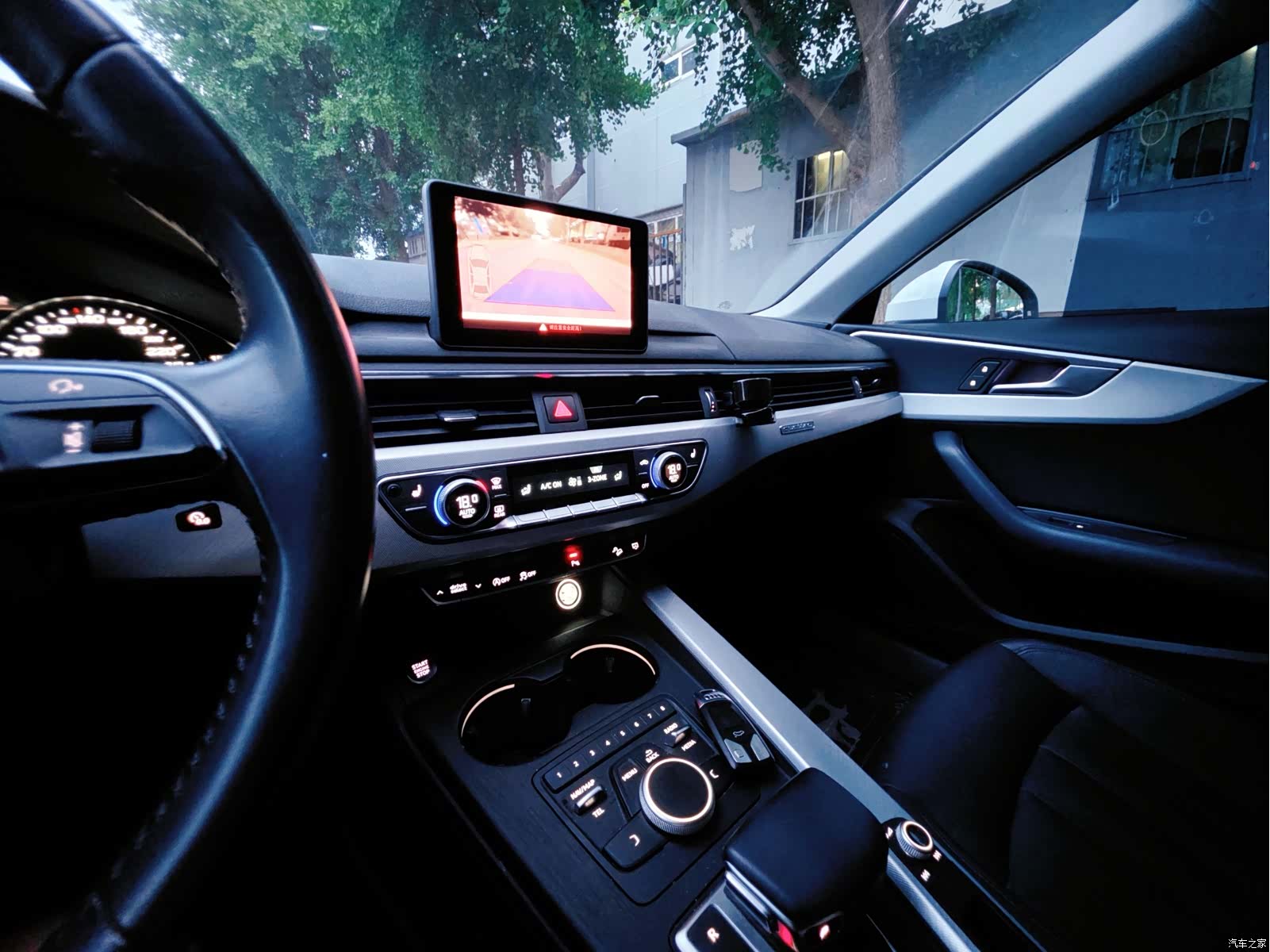 Audi A4, 2017 все фото