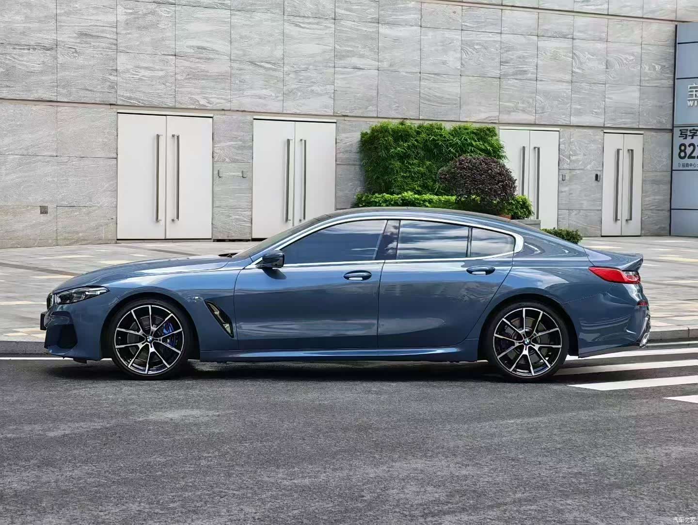 BMW 8 Series, 2021 3