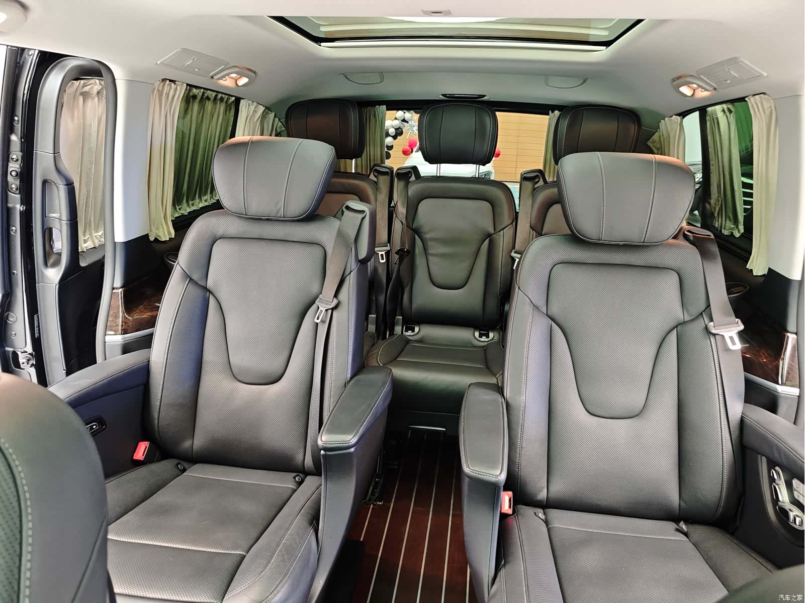 Mercedes-Benz V-Class, 2020 12