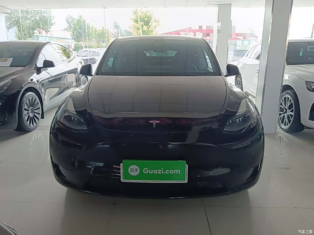 Tesla Model Y, 2023 3