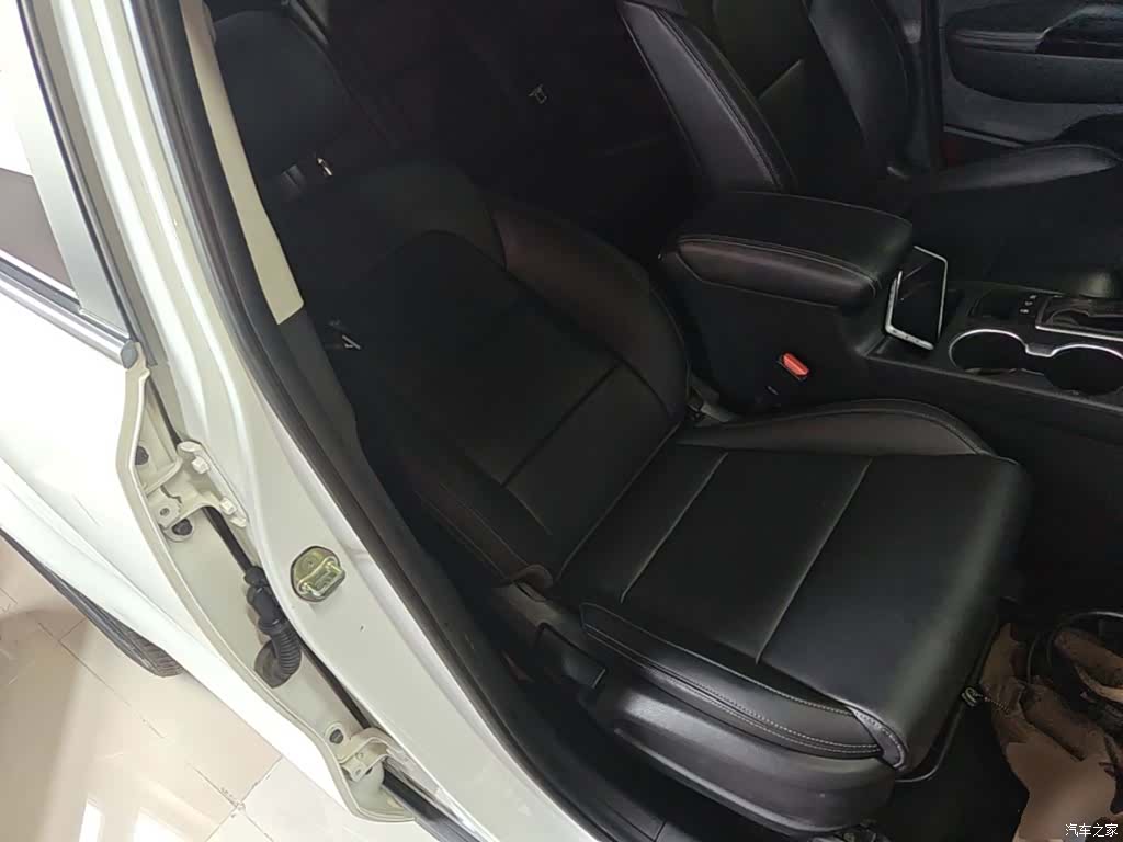 Kia KX5, 2016 25