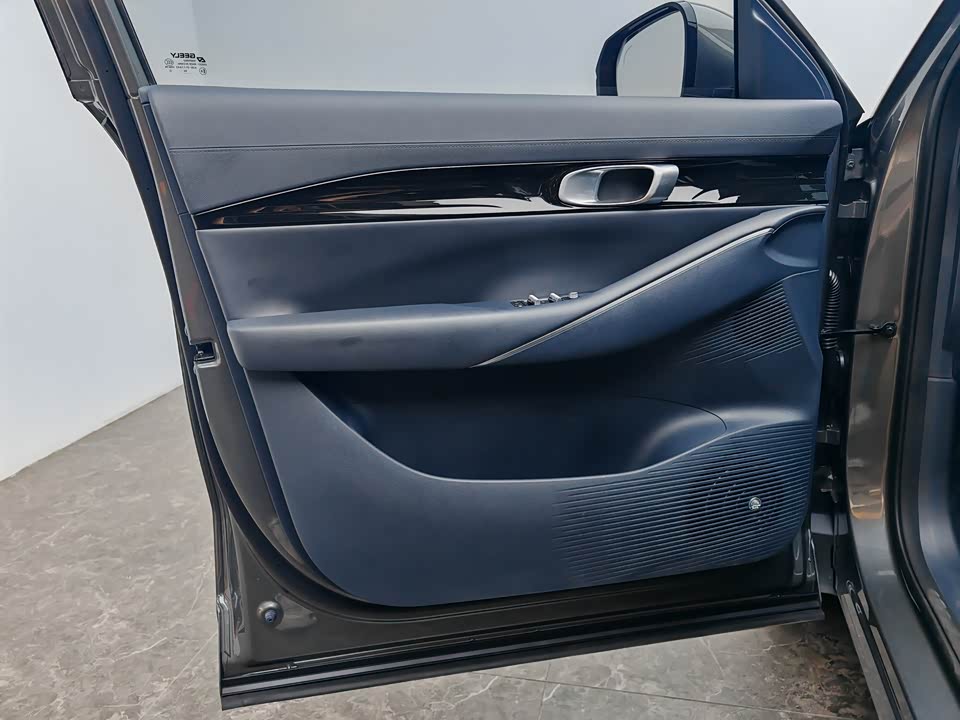 Geely Galaxy Galaxy E5