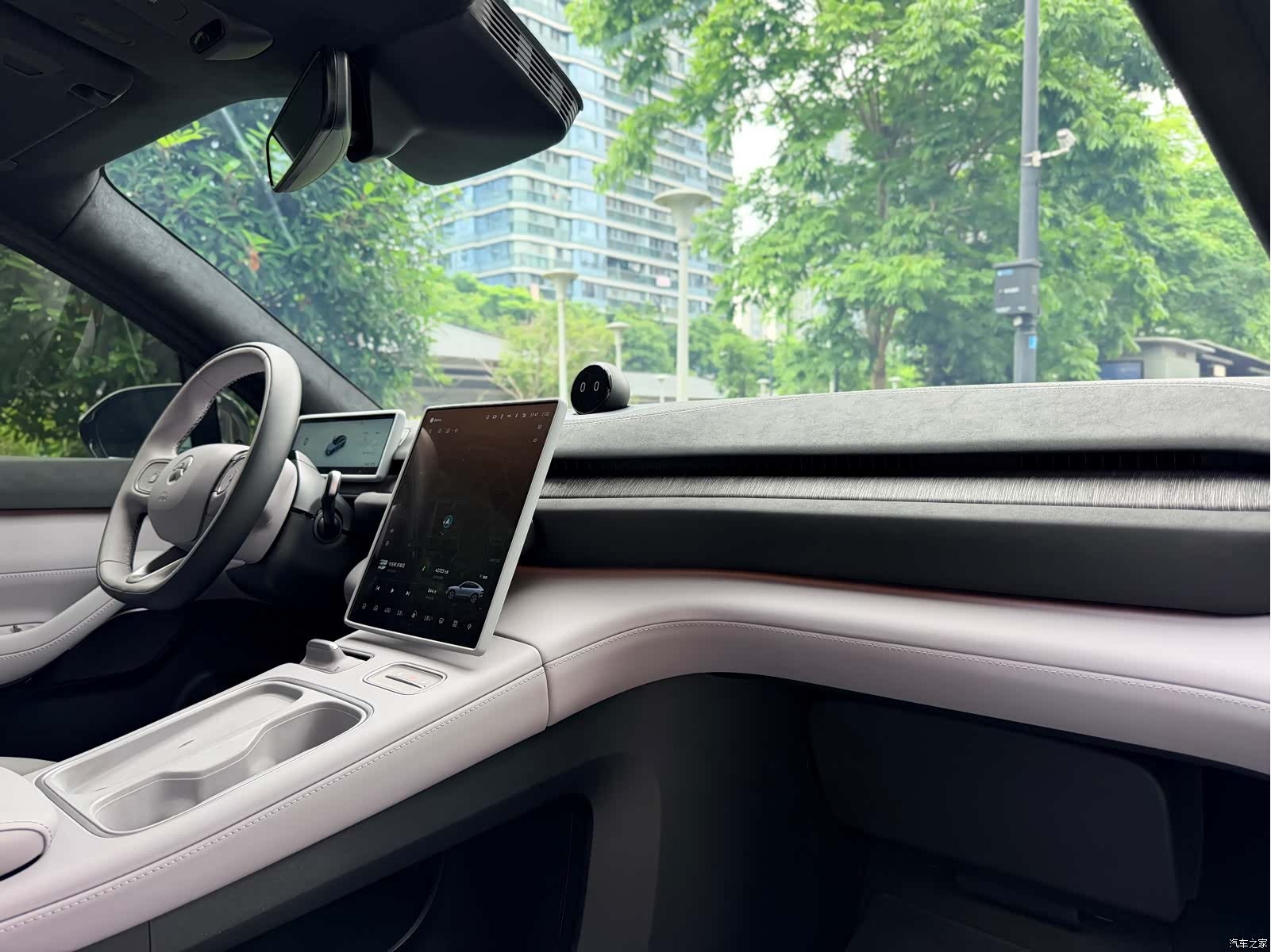 NIO EC6, 2024 8