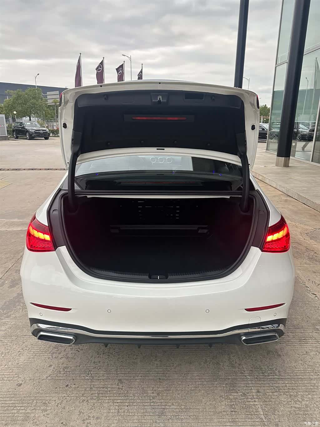 Mercedes-Benz C-Class, 2024 9
