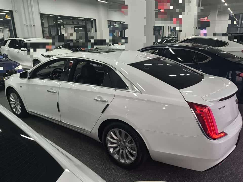 Cadillac XTS