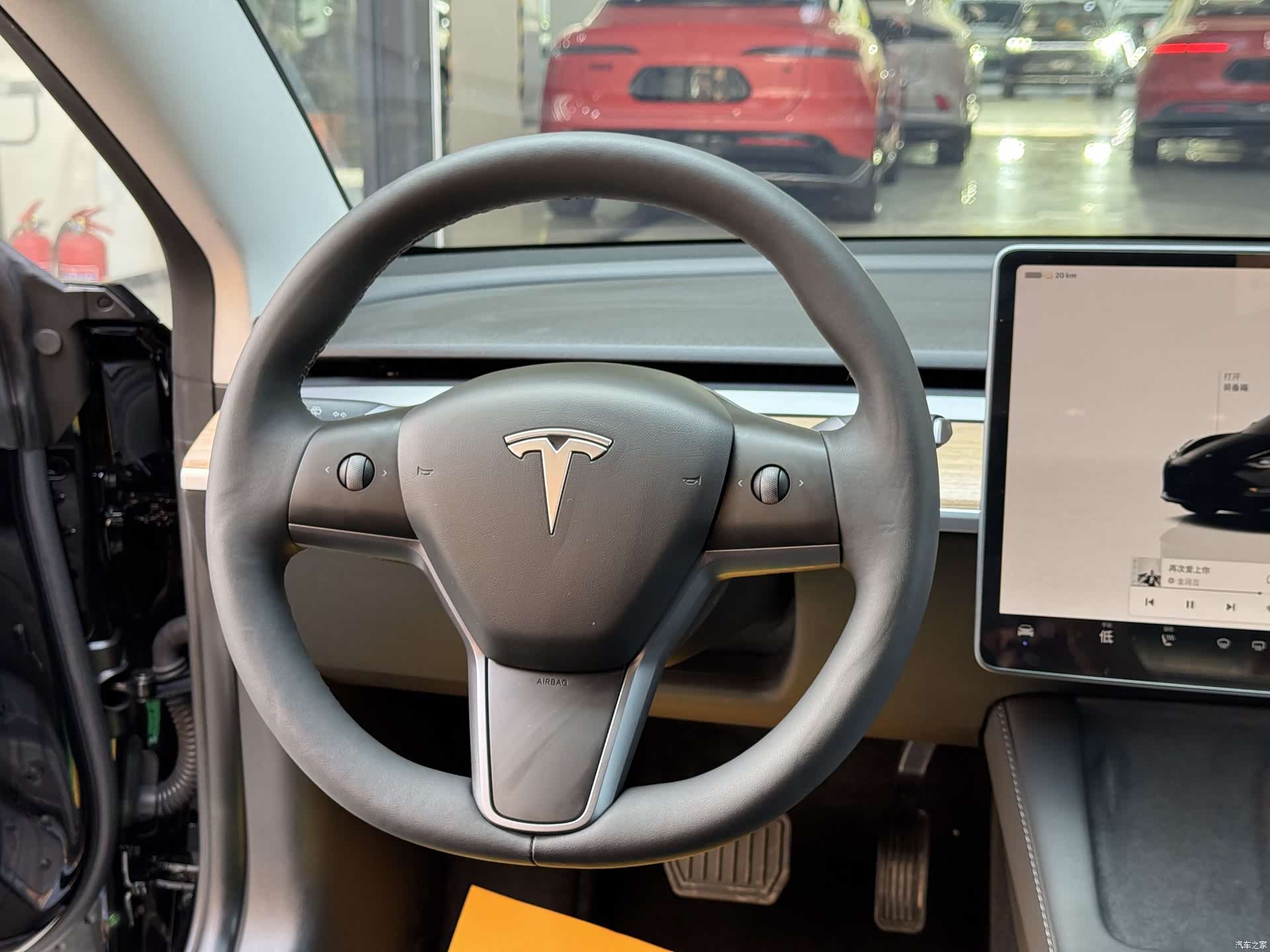 Tesla Model 3, 2023 12
