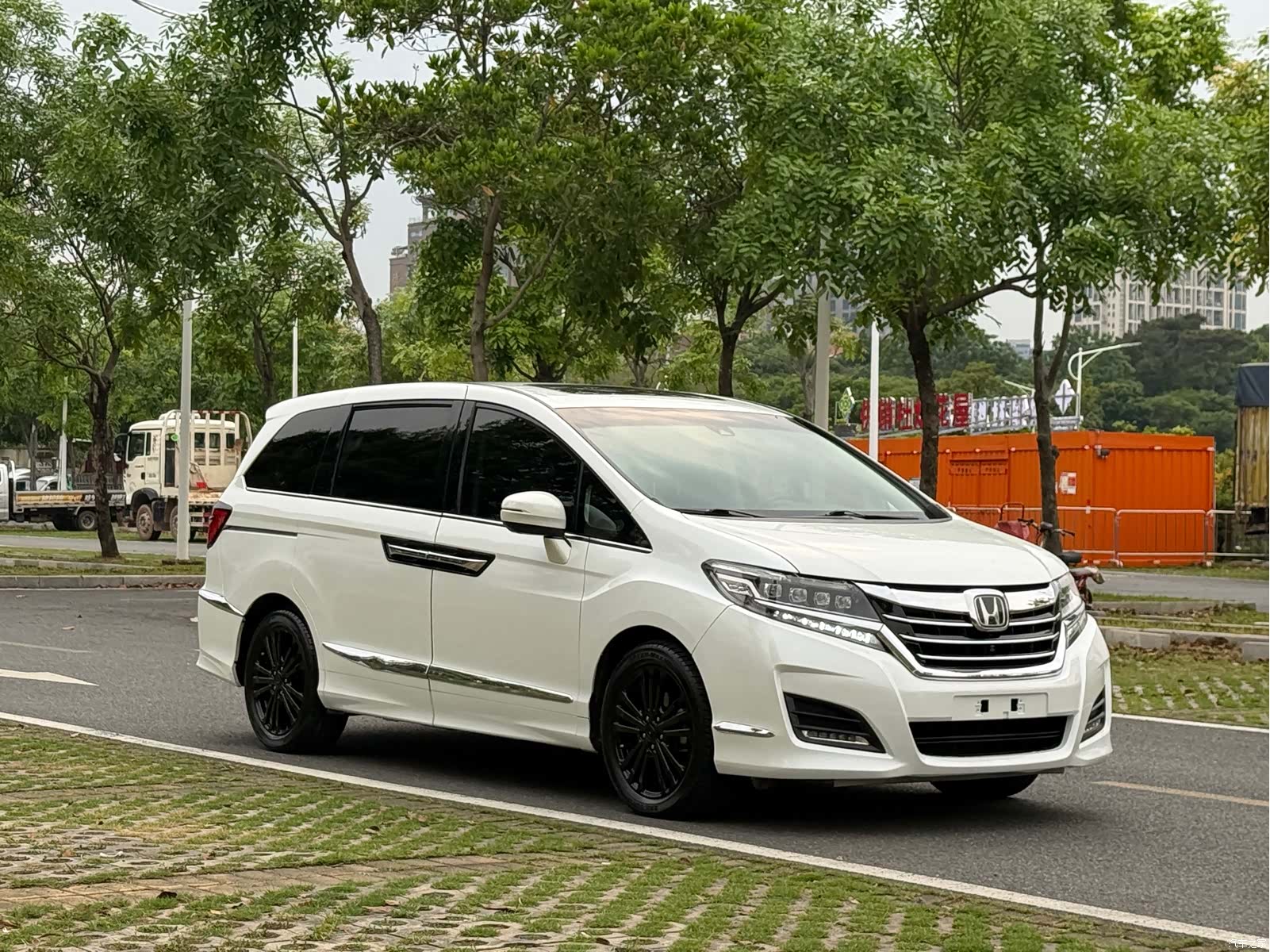 Honda Elysion, 2018 3