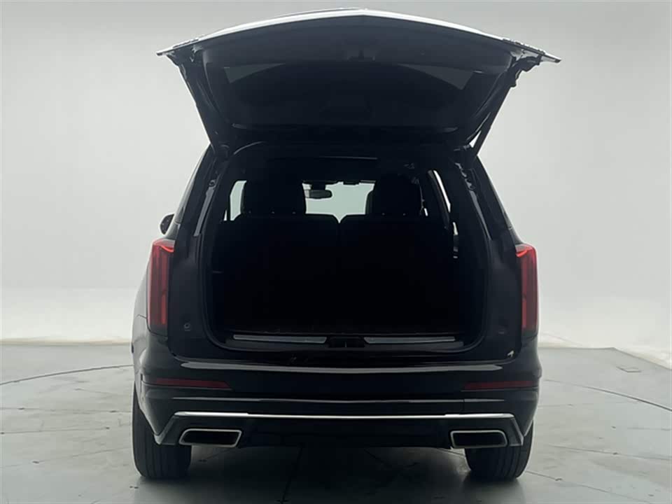 Cadillac XT6