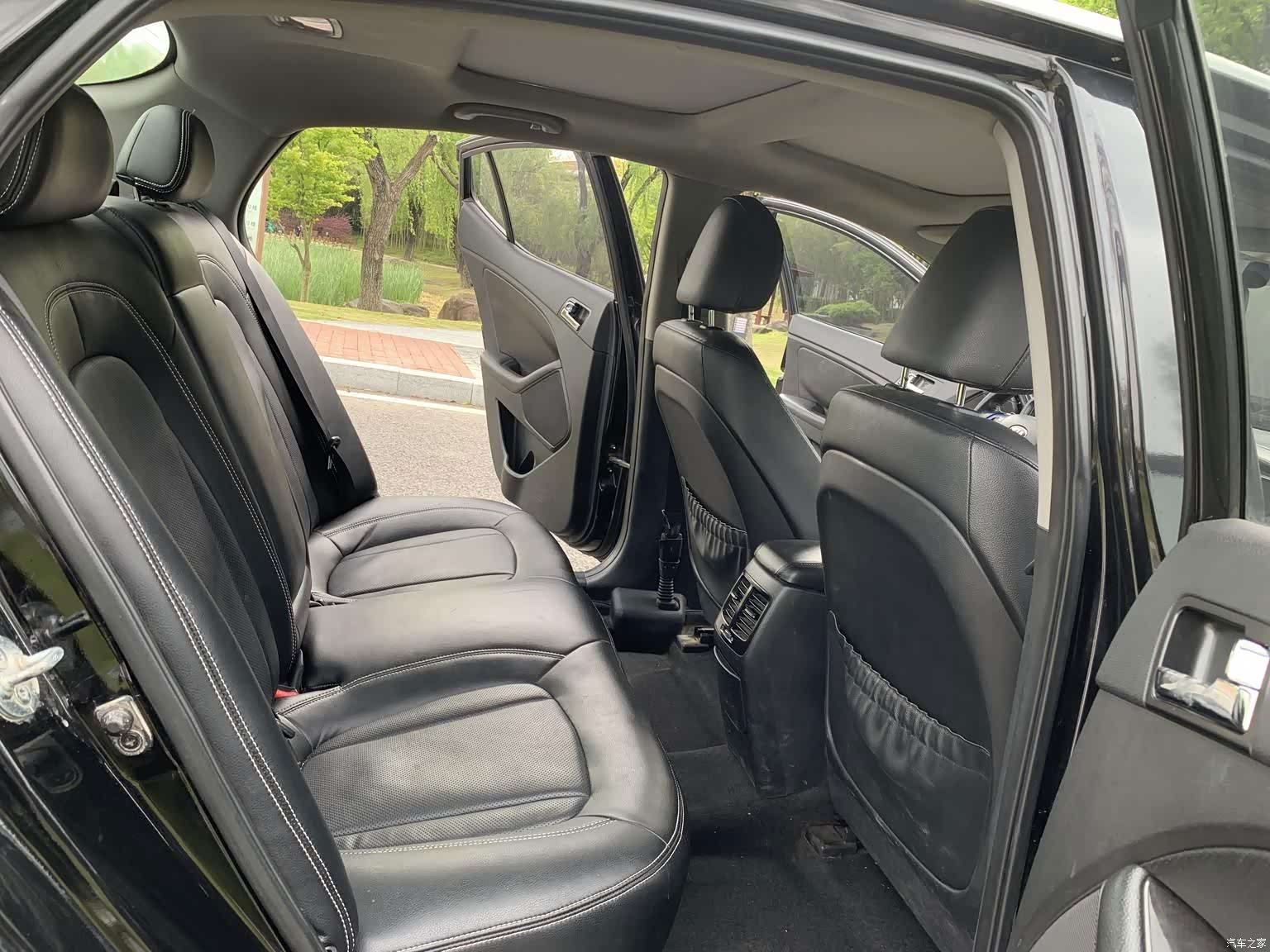 Kia K5, 2011 12