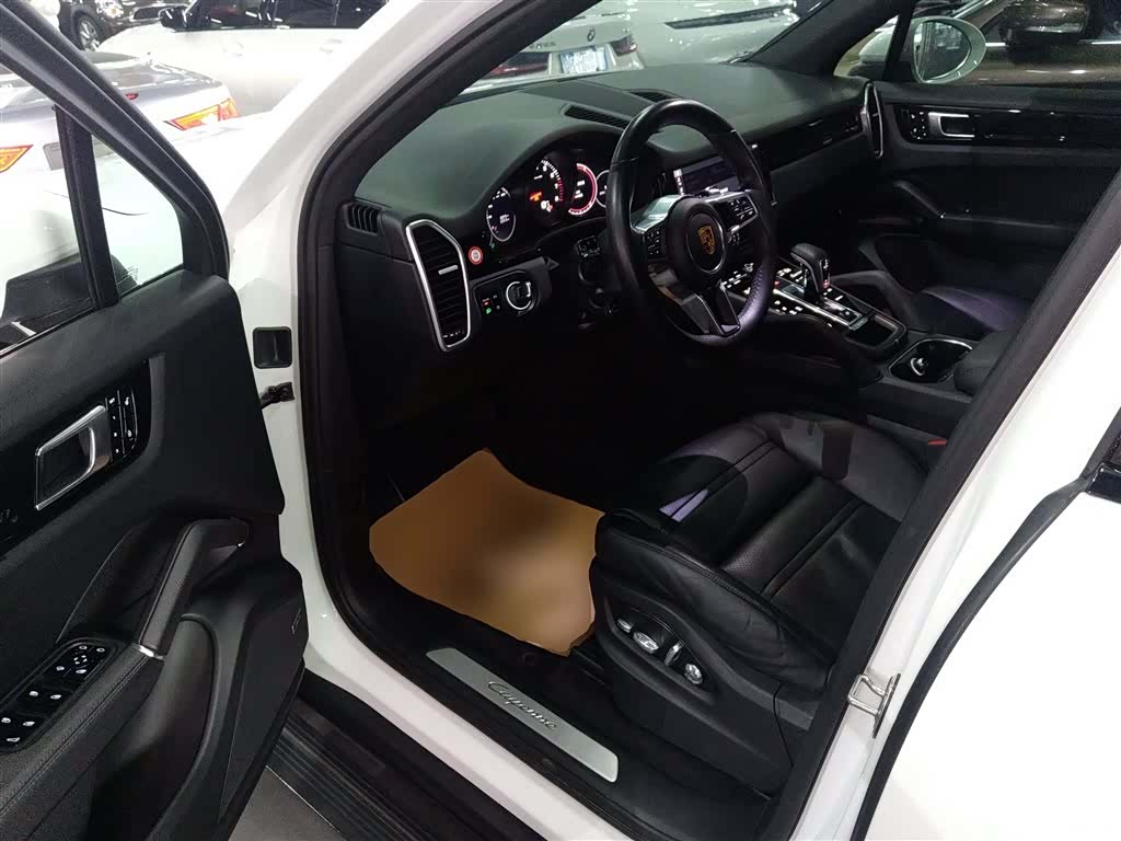 Porsche Cayenne, 2018 12