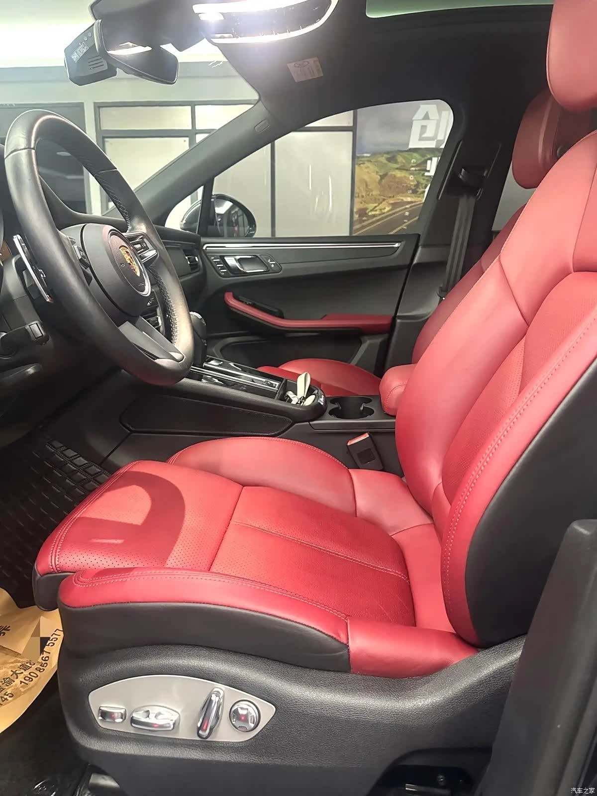 Porsche Macan, 2022 4