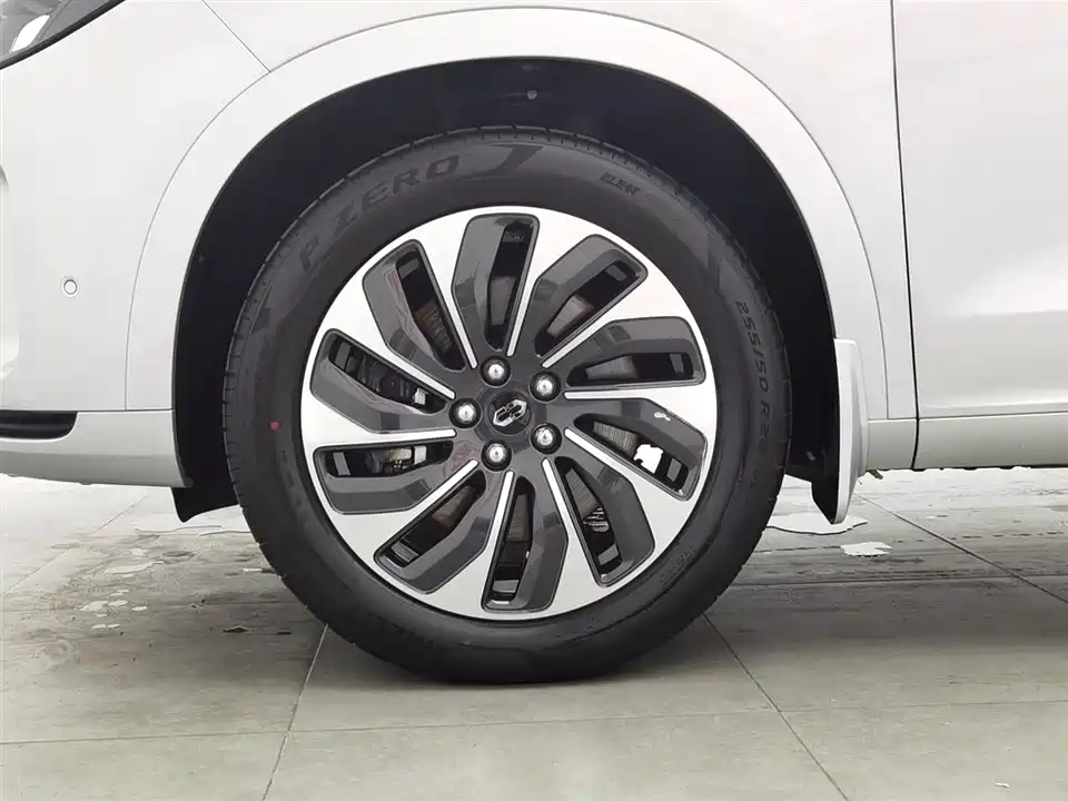 AITO Ask the world M7