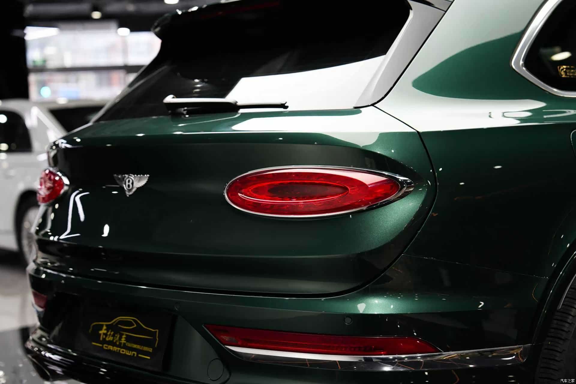 Bentley Bentayga, 2021 14