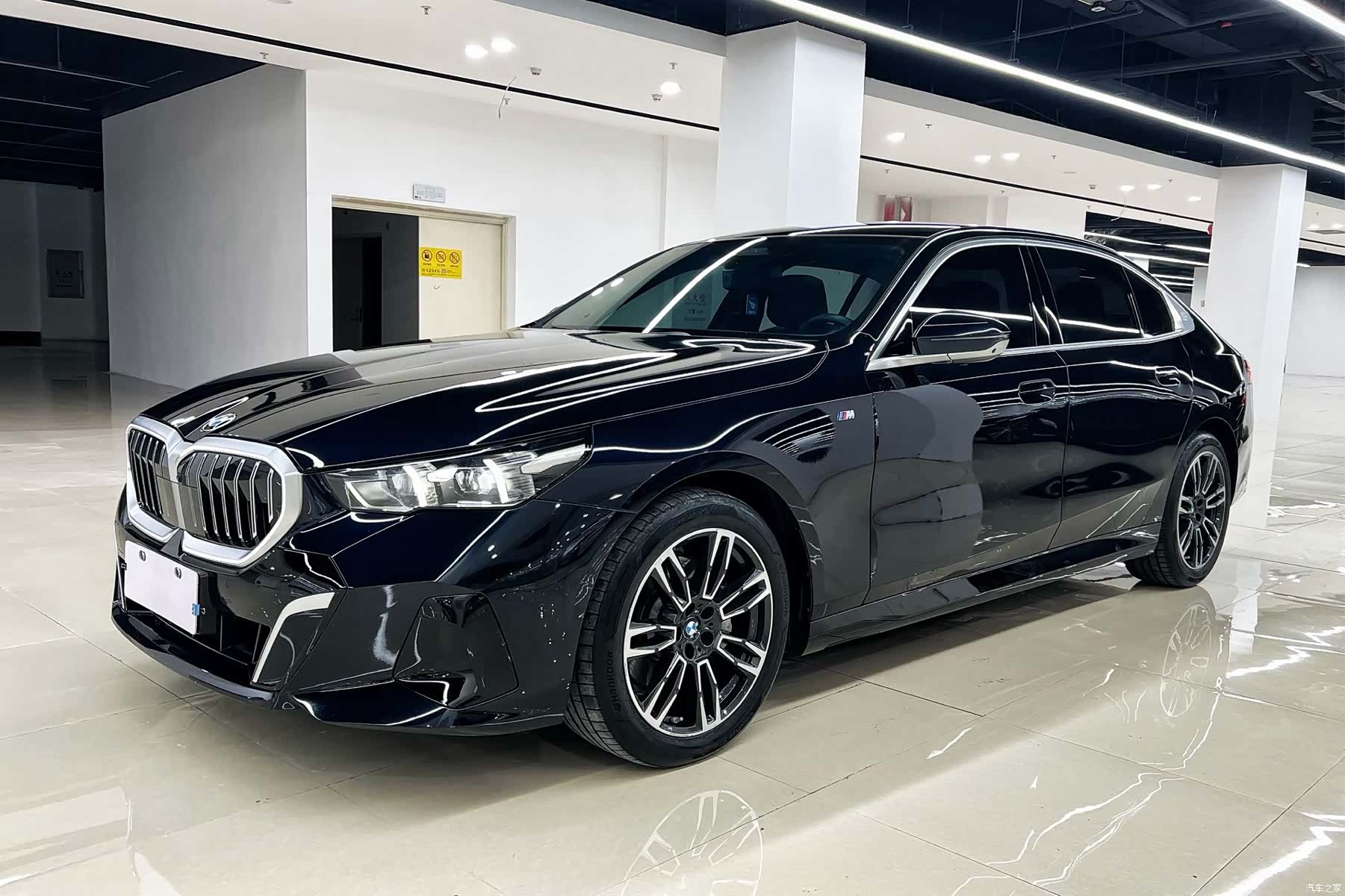 BMW 5 Series, 2024 1