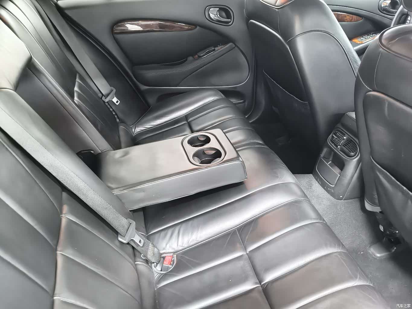 Jaguar S-TYPE, 2008 8