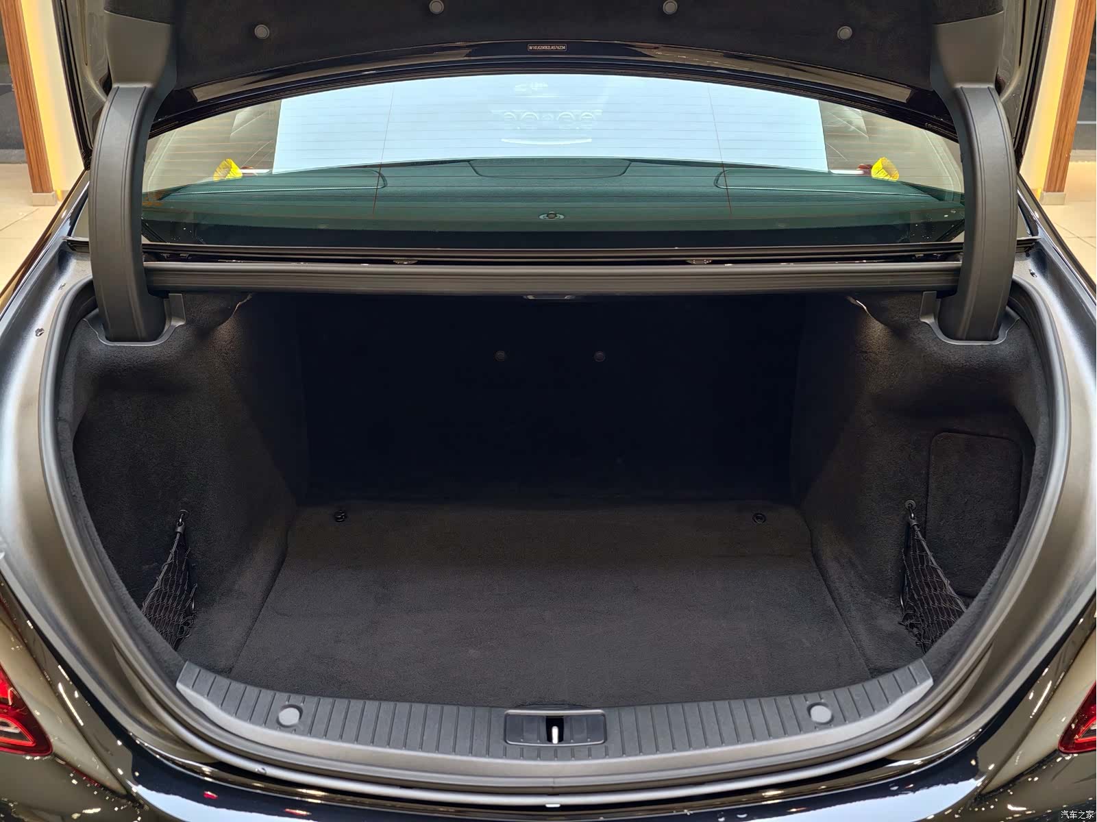 Mercedes-Benz S-Class, 2020 14