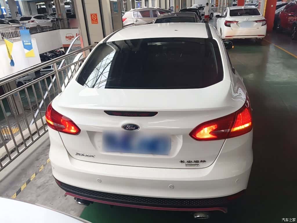 Ford Focus, 2016 6