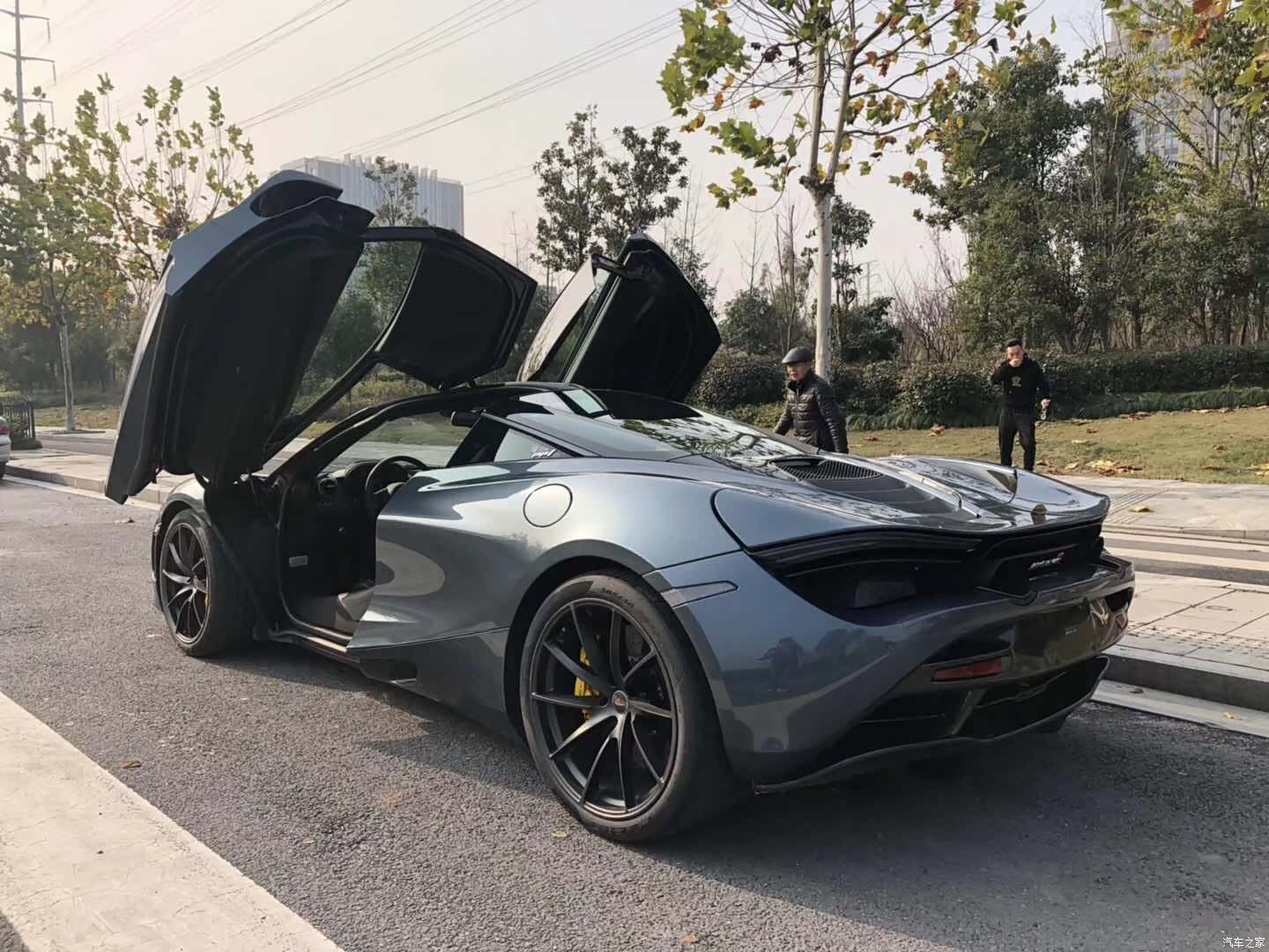 McLaren 720S, 2020 9