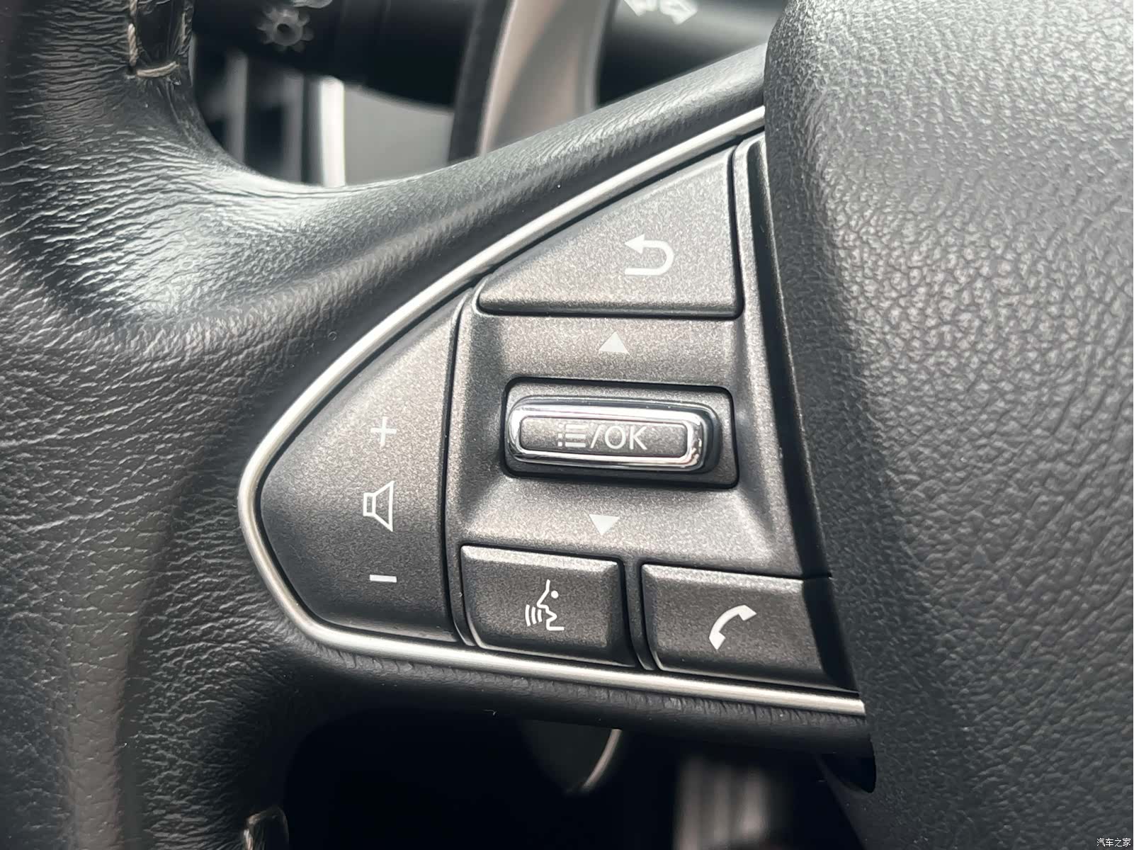 Infiniti Q50L, 2017 48
