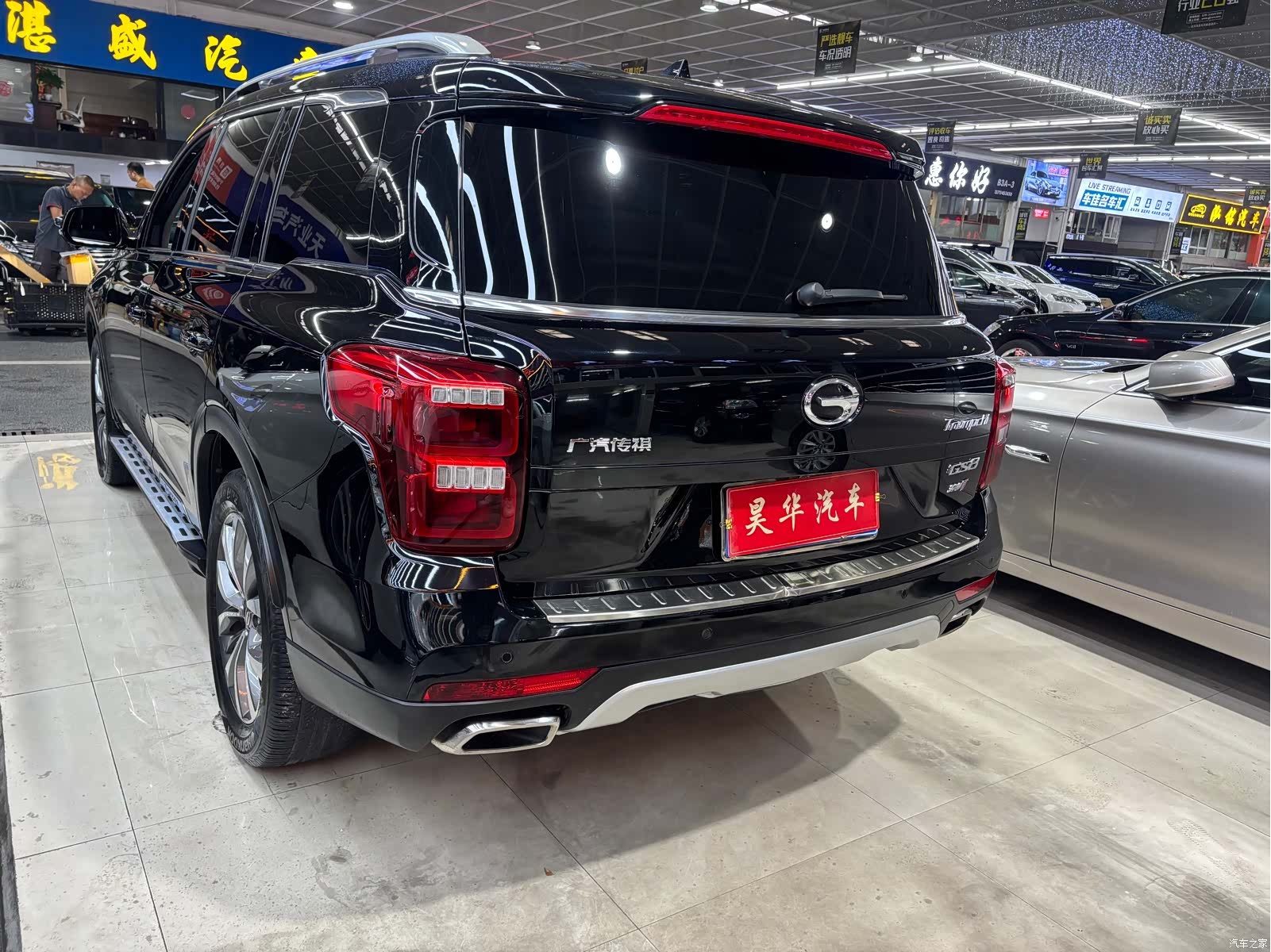 Trumpchi GS8, 2017 6