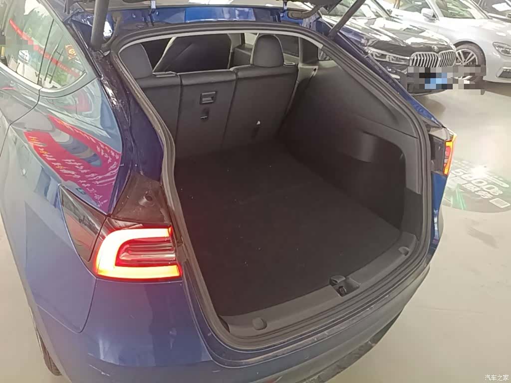 Tesla Model Y, 2021 19