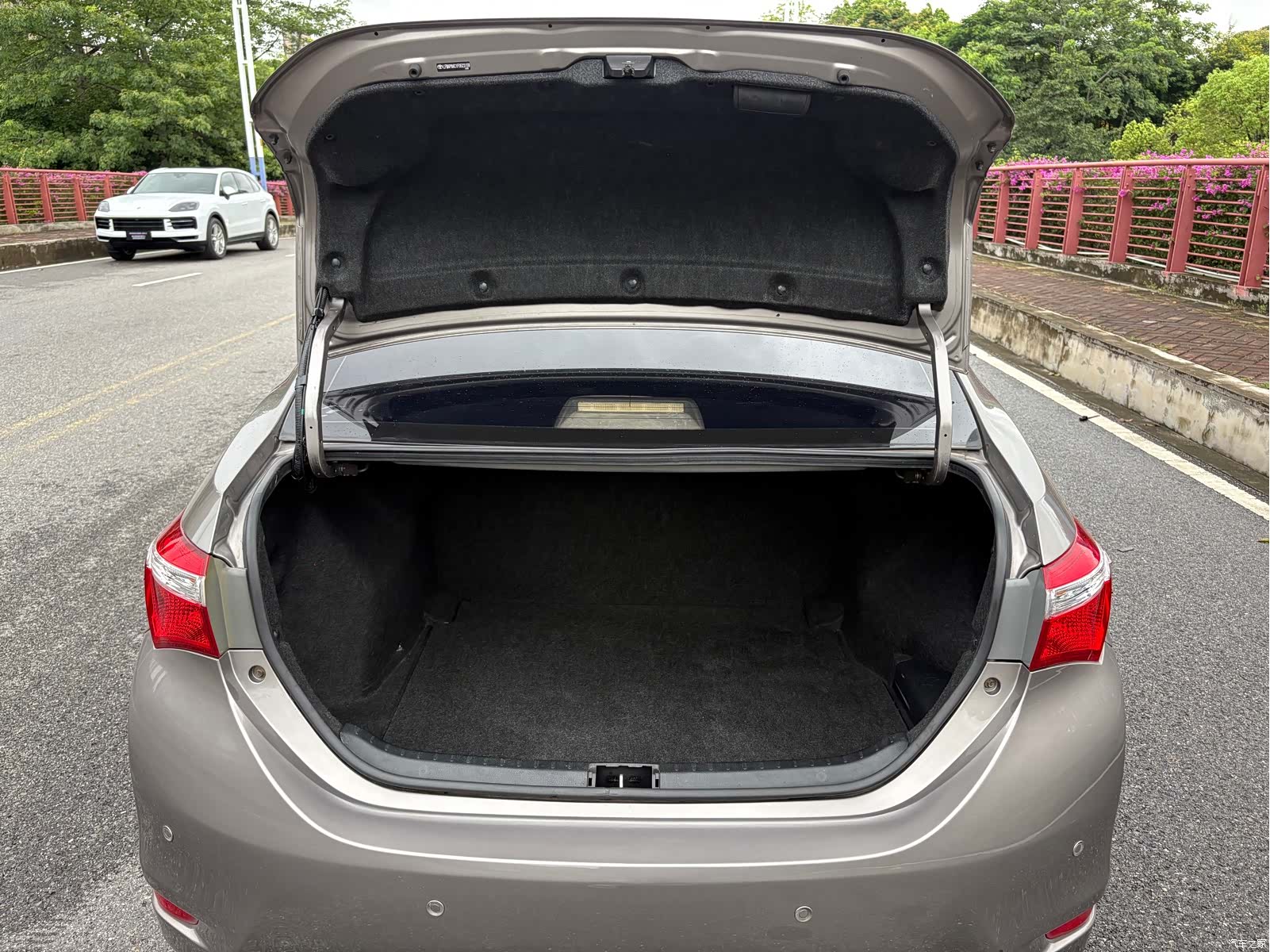 Toyota Corolla, 2015 9