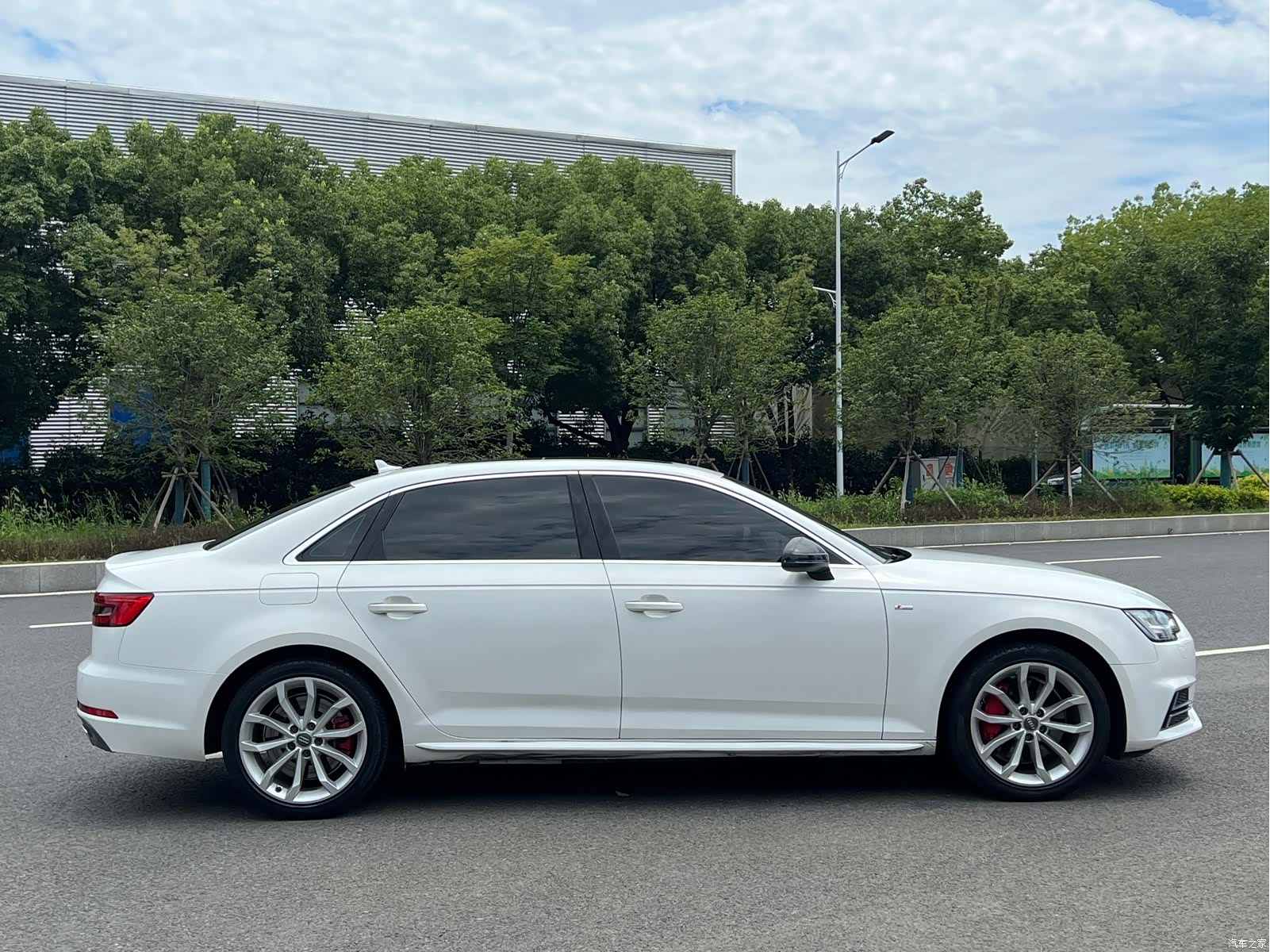 Audi A4L, 2018 4