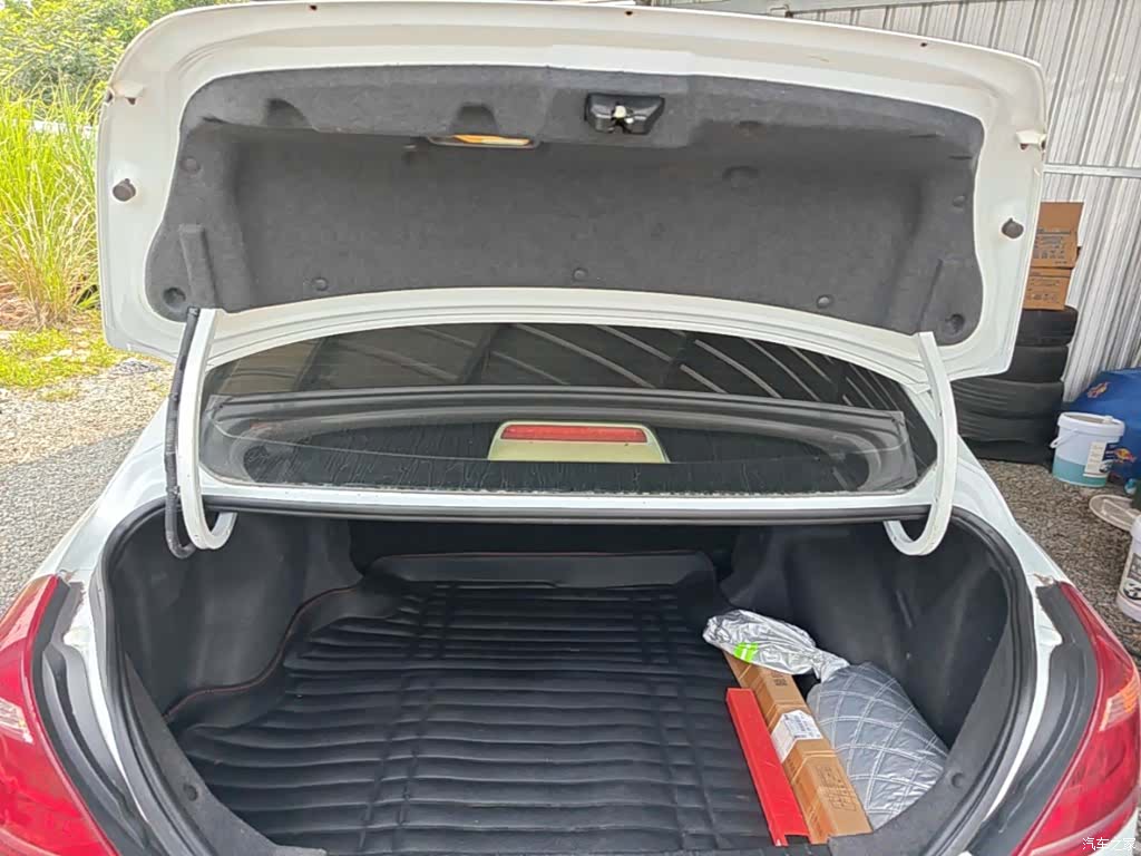 Geely Emgrand, 2016 19