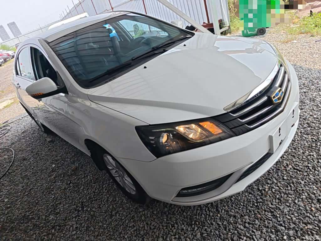 Geely Emgrand, 2016 4