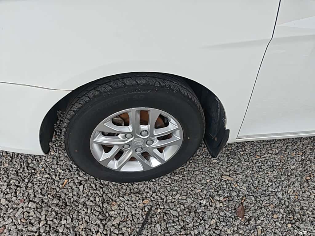 Geely Emgrand, 2016 23