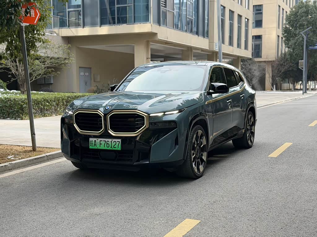 BMW XM