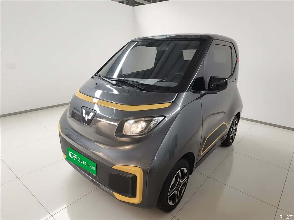 Wuling NanoEV, 2022 2