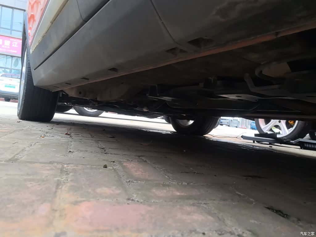Changan CS15, 2017 22
