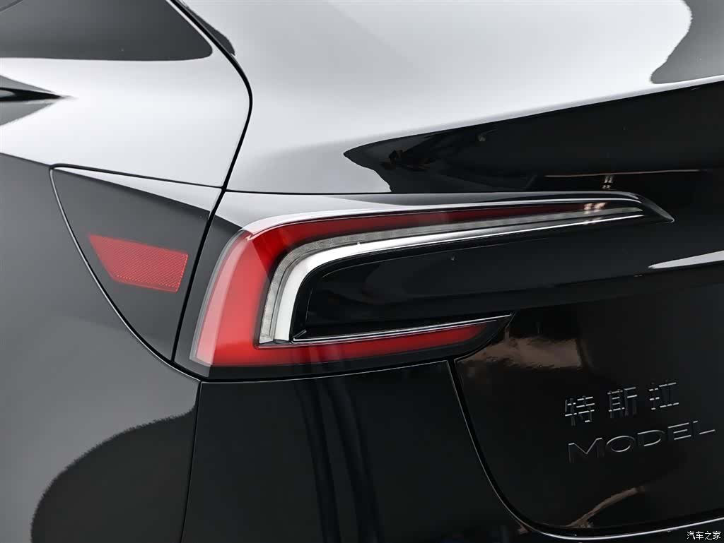 Tesla Model 3, 2026 8