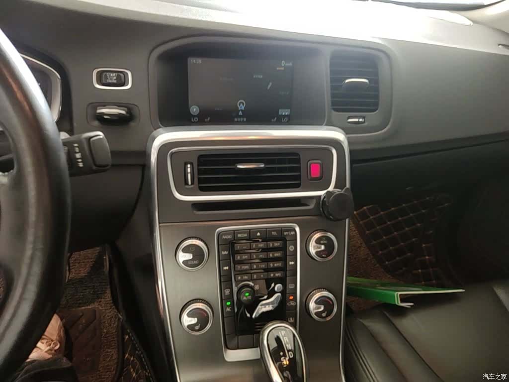 Volvo S60, 2015 13