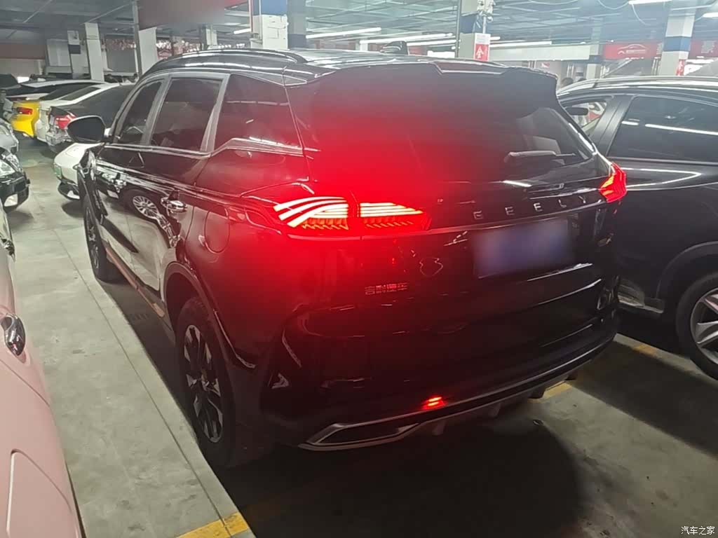 Geely Boyue, 2023 все фото