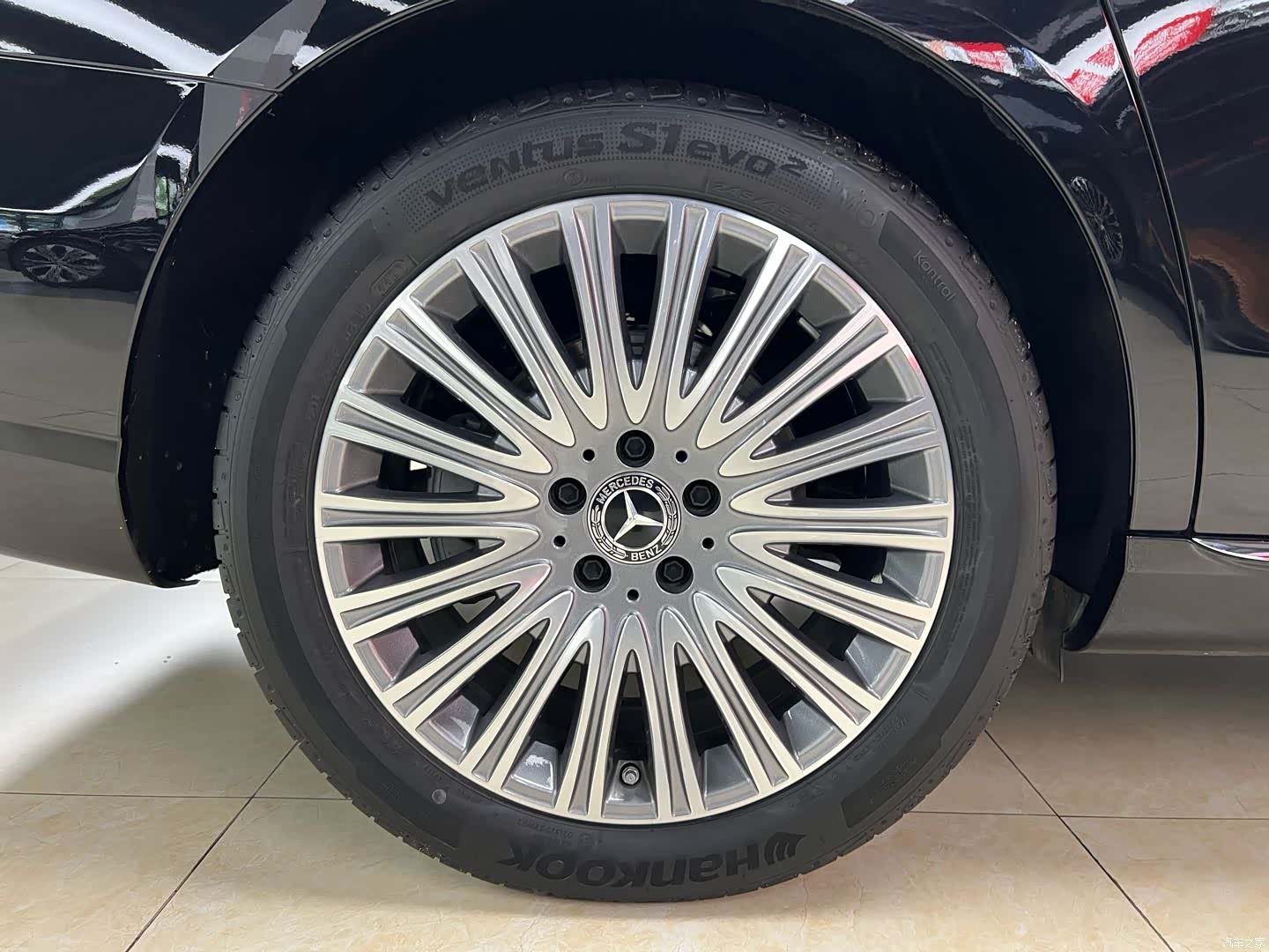 Mercedes-Benz E-Class, 2022 29