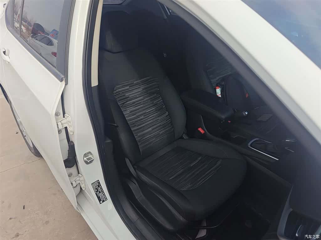 Chevrolet 320, 2019 24