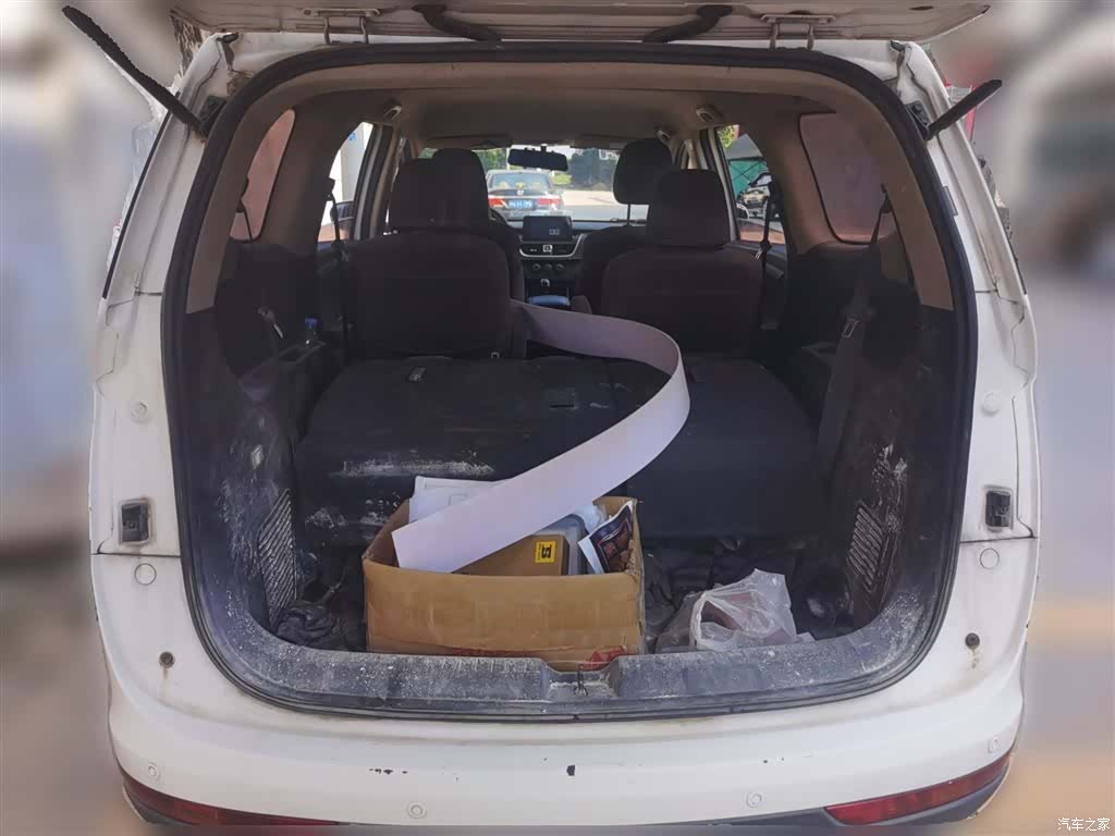 Wuling 730, 2019 10