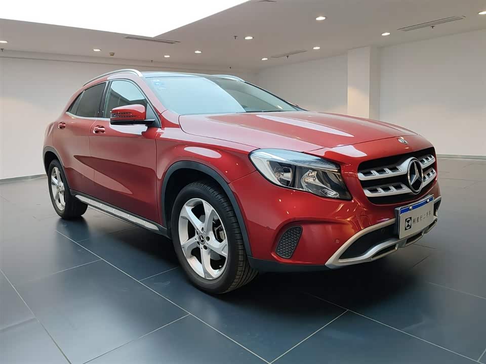 Mercedes-Benz GLA