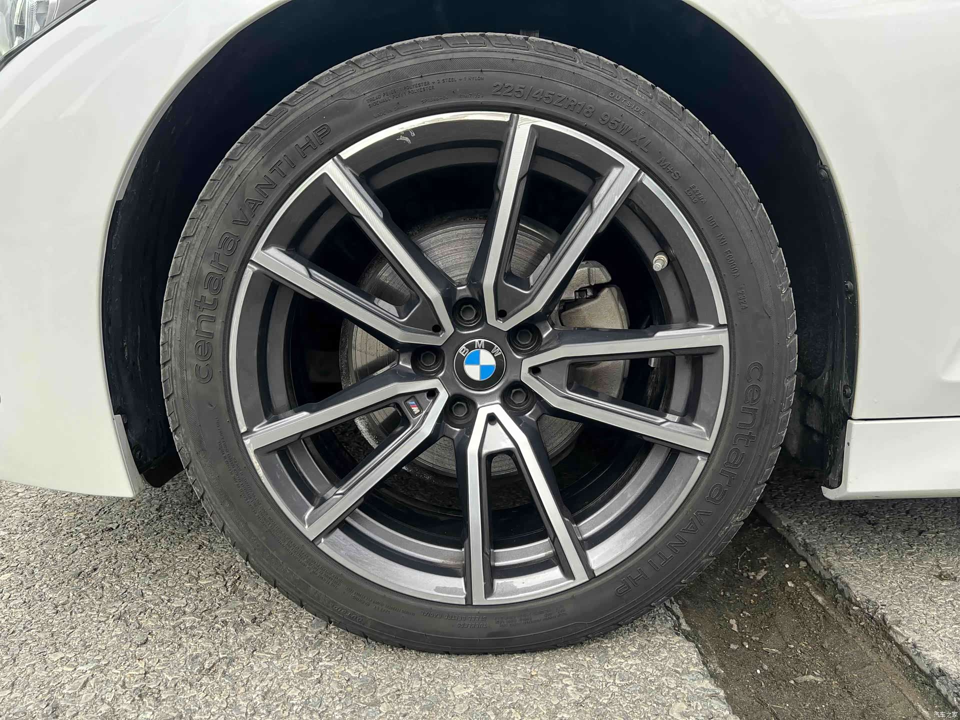 BMW 3 Series, 2024 22
